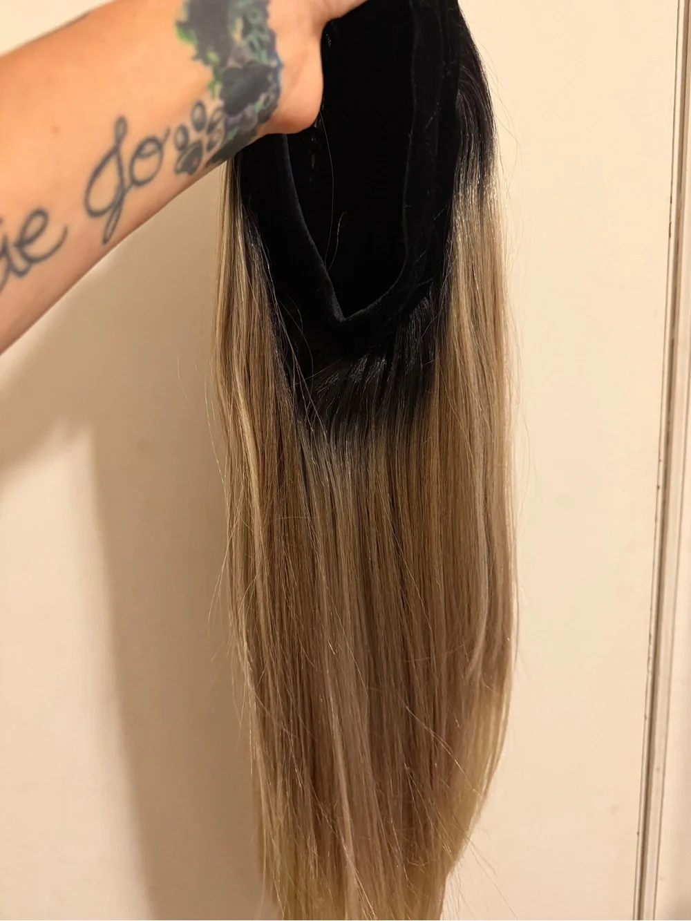Long Straight Headband Wig - Blonde 26 inches BNWOT by Outre